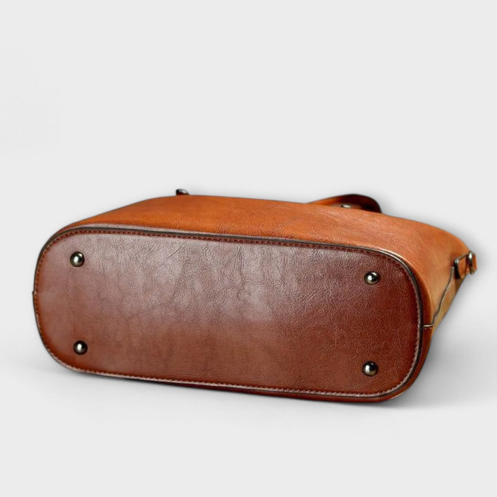 Claudia | Vintage Shoulder Bag